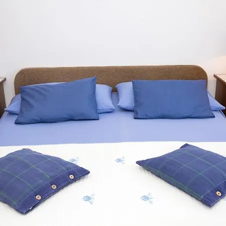 Lägenhet In With Sea View, Balcony, Air Conditioning, Wifi 5146-2 Duće